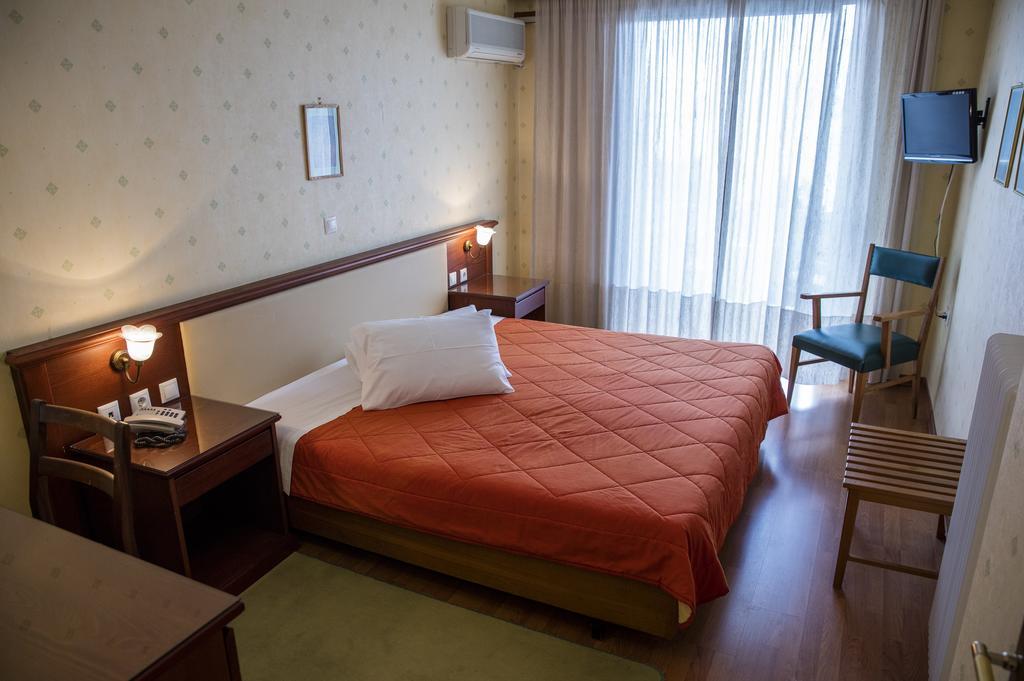 Park Hotel Loutraki Bagian luar foto