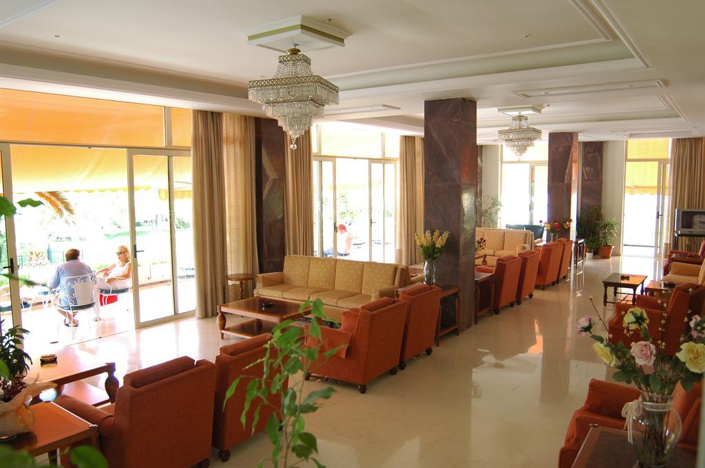 Park Hotel Loutraki Bagian luar foto