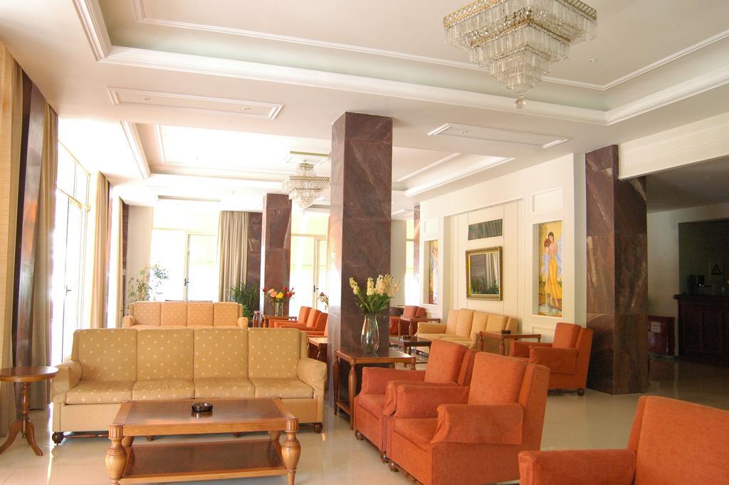 Park Hotel Loutraki Bagian luar foto