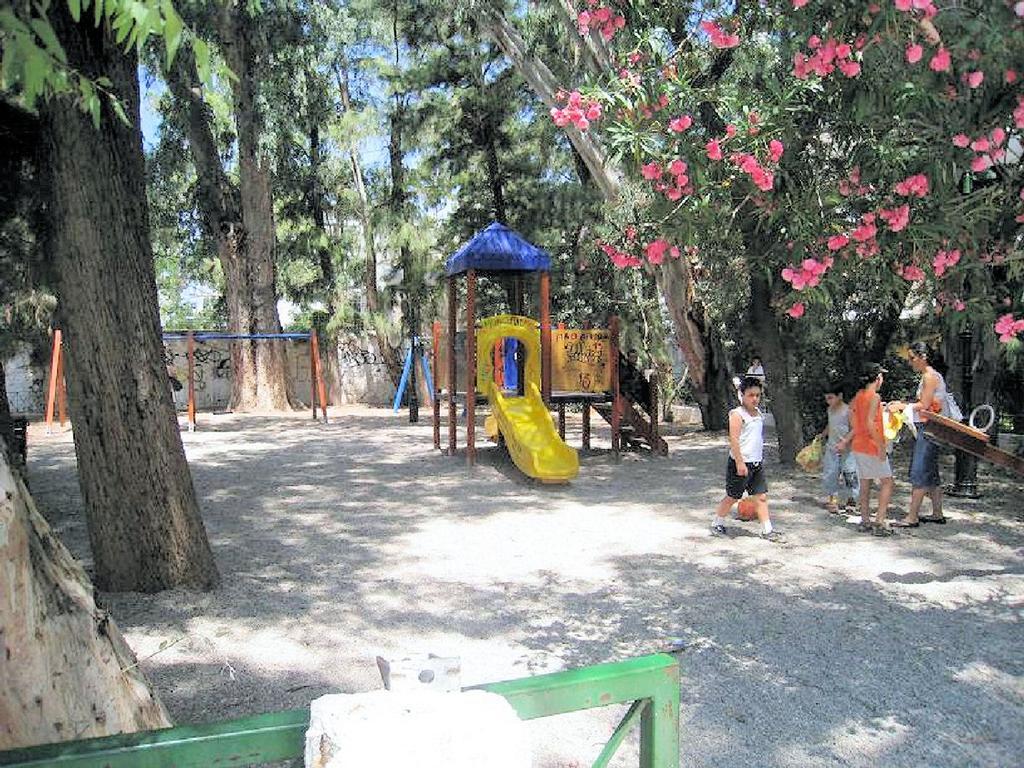 Park Hotel Loutraki Bagian luar foto
